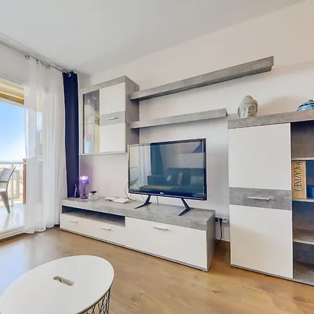 Roc-mar-2 By Interhome